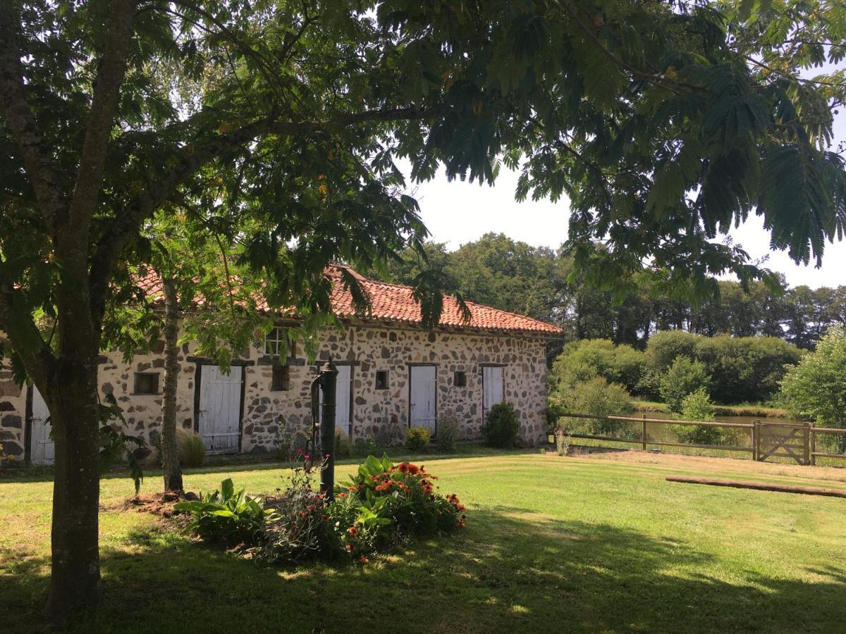 "La Maison De Villars" Au Coeur De La Nature Pressac Экстерьер фото
